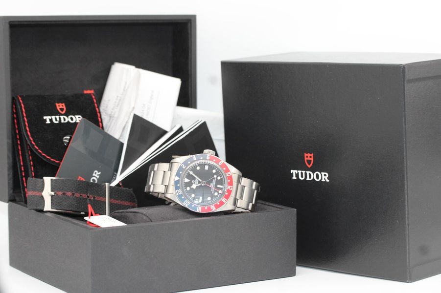 Tudor Black Bay GMT M79830RB-0001